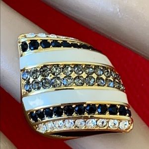 Vintage Akkad Enamel Crystal ring s 7